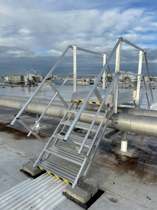 Sauts de loup pour toiture à Paris et IDF